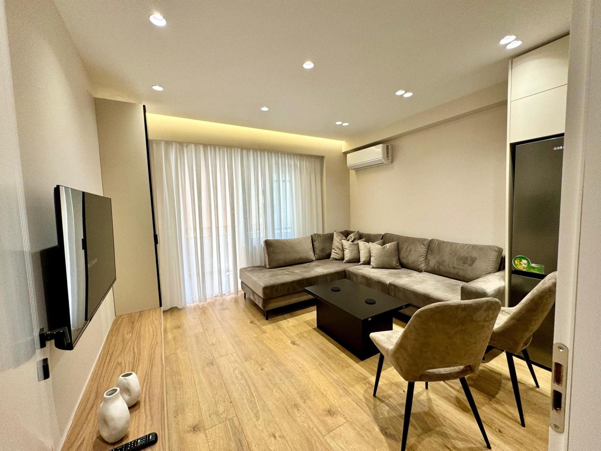 E&R Apartments At Myslym Shyri Тирана Экстерьер фото