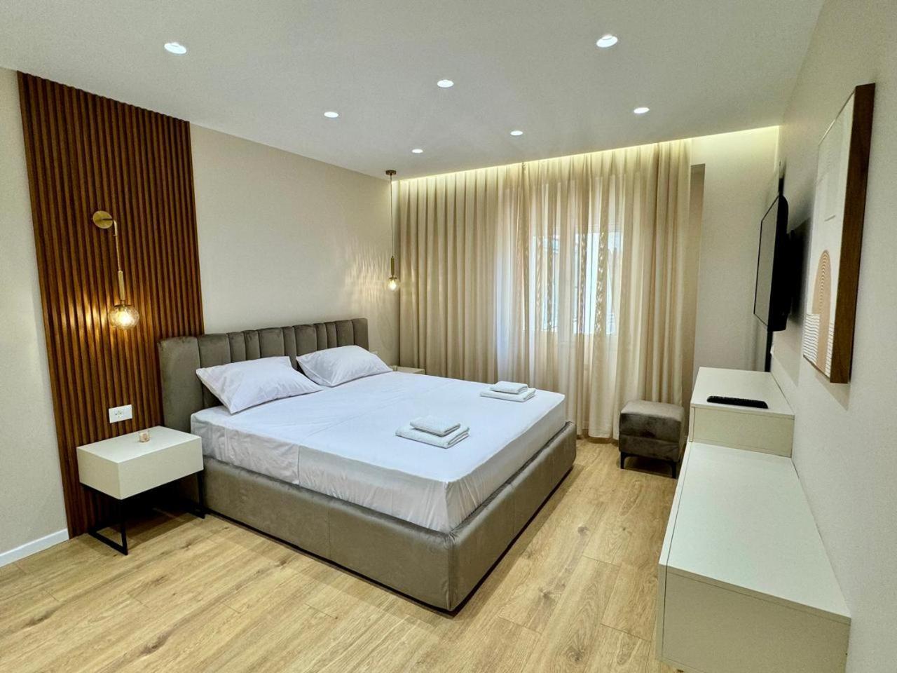 E&R Apartments At Myslym Shyri Тирана Экстерьер фото
