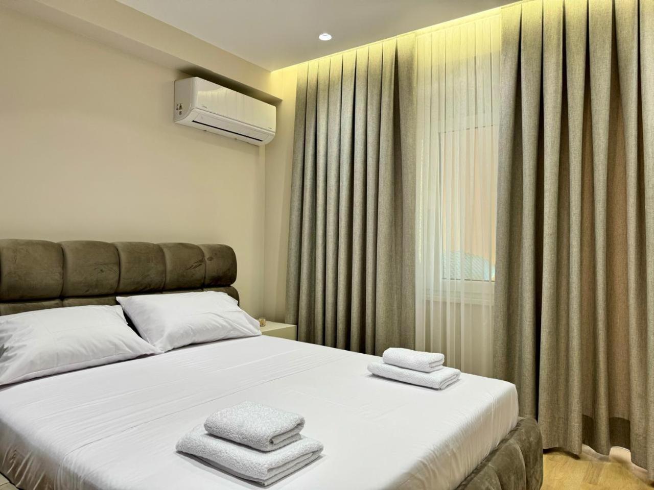 E&R Apartments At Myslym Shyri Тирана Экстерьер фото