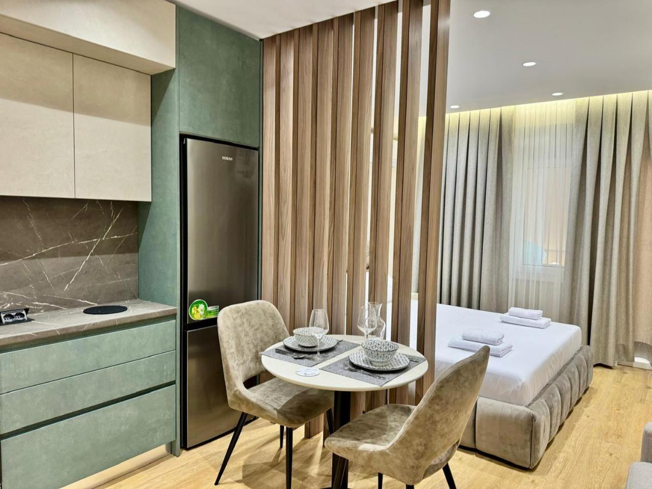 E&R Apartments At Myslym Shyri Тирана Экстерьер фото